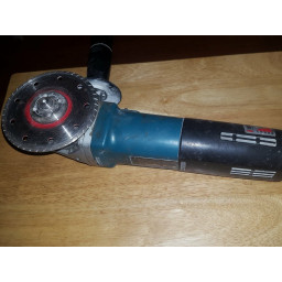 Makita GA4030K УГЛЕРОДНАЯ ЩЕТКА Замена